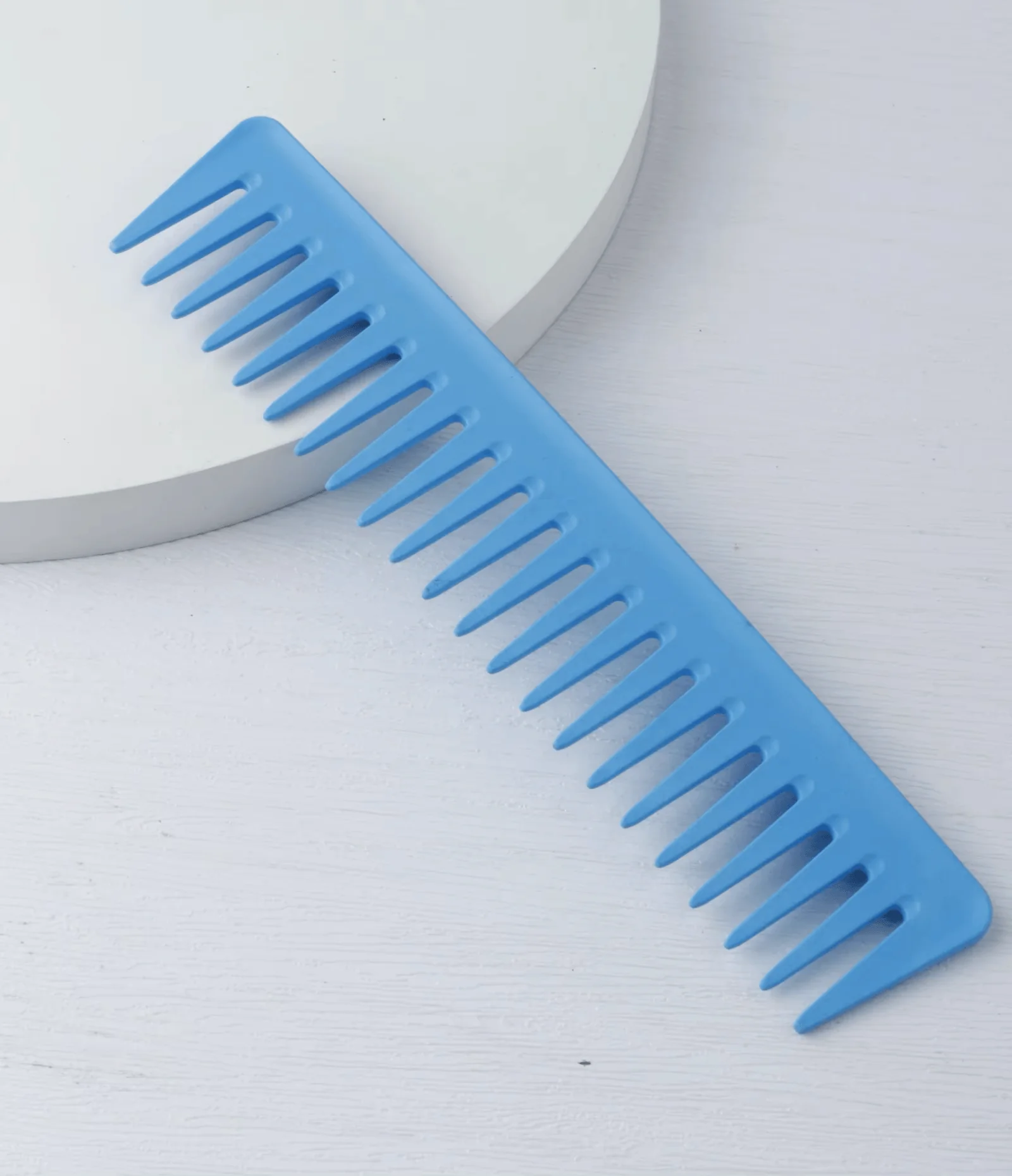 Magnus Professional Wide Tooth Comb